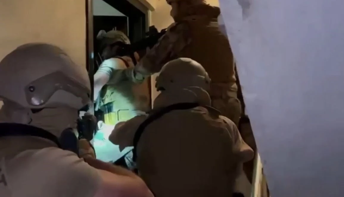 Beşiktaş ve Sarıyer’de düzenlenen molotofkokteyli saldırılara ilişkin 6 gözaltı
