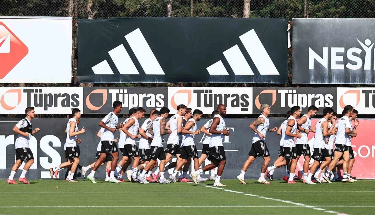 Beşiktaş, yeni sezon hazırlıklarını sürdürüyor
