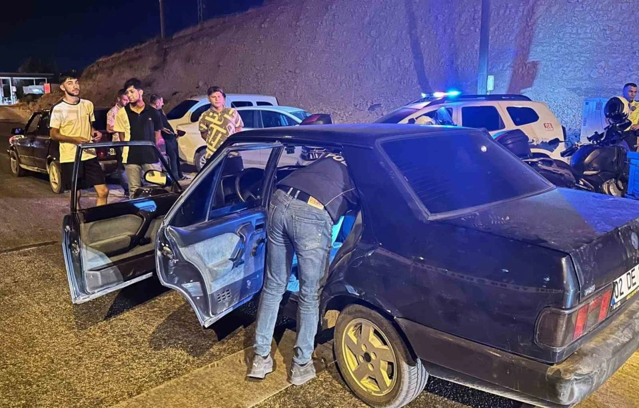 Besni’de 72 kişi ve 29 araç denetlendi
