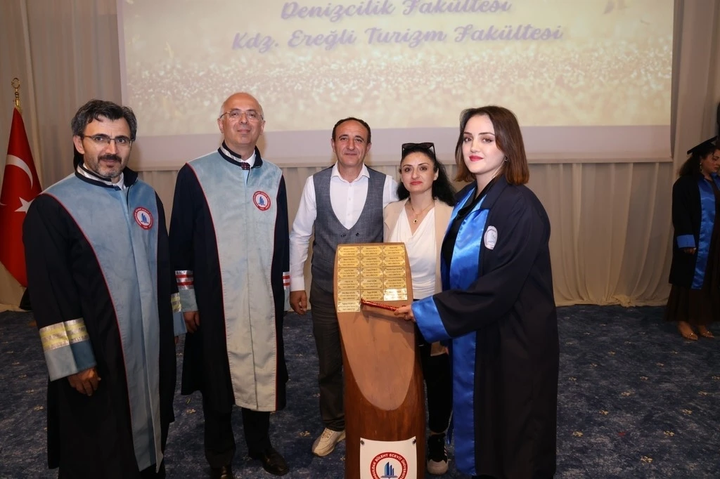 BEUN’da Denizcilik ve Turizm Fakültesi mezunları geleceğe il