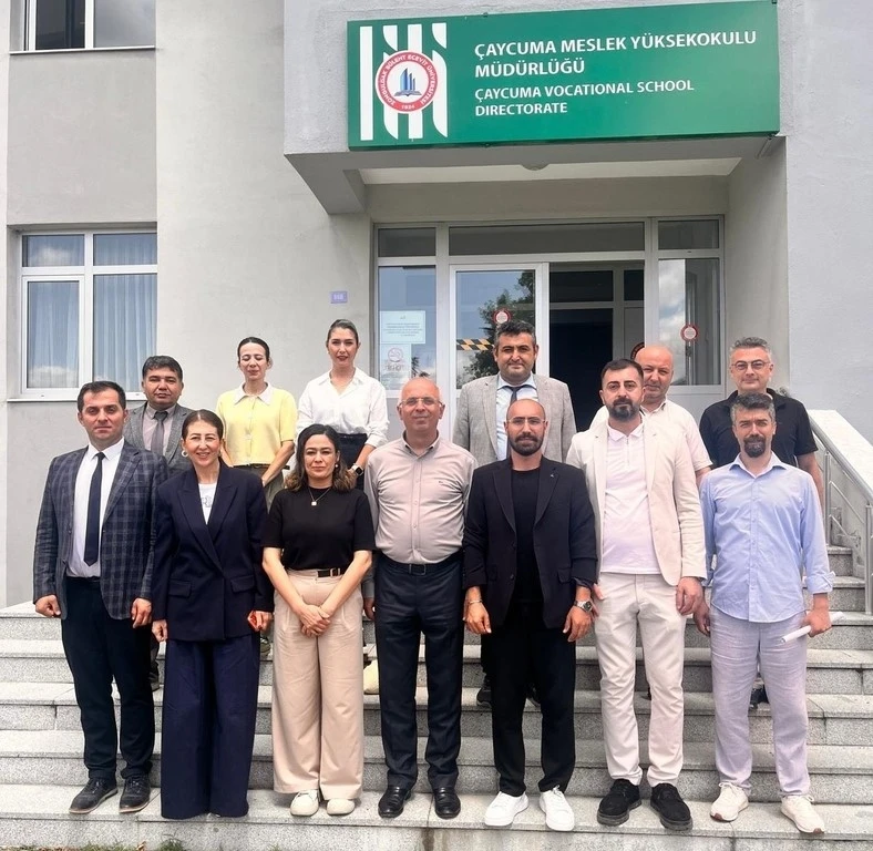 BEUN&rsquo;un G&uuml;neş Enerjisi Santrali Projesinde yer teslimi ger&ccedil;ekleştirildi
