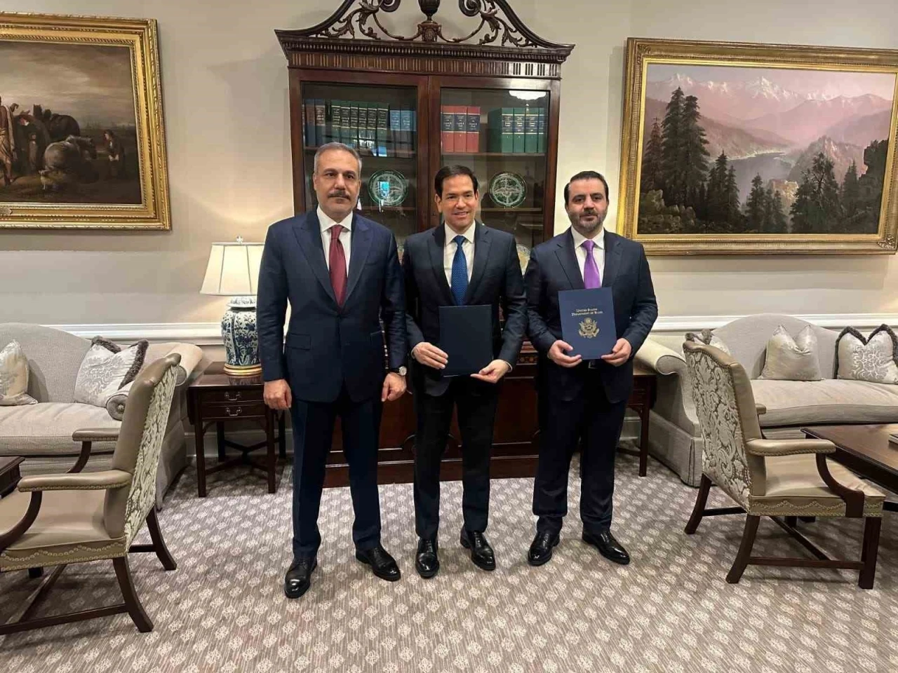 Beyaz Saray’da Türkiye-ABD-Suriye zirvesi
