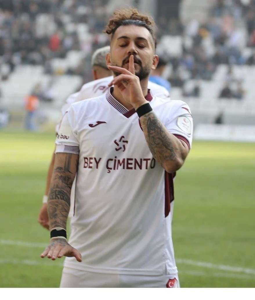 Beykan Şimşek: &quot;Öncelikli olarak Elazığspor ile görüşeceğim&quot;
