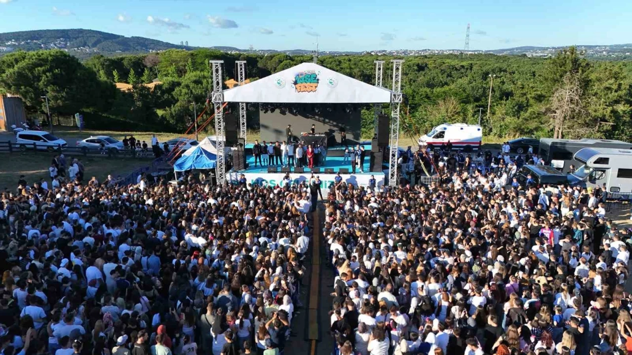 Beykoz&rsquo;da gen&ccedil;lik coşkusu zirveye ulaştı
