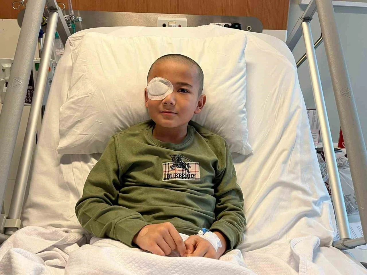 Beynine mermi saplanan &ccedil;ocuk hasta Memorial&rsquo;daki "n&ouml;ronavigasyon" teknolojili operasyonla sağlığına kavuştu
