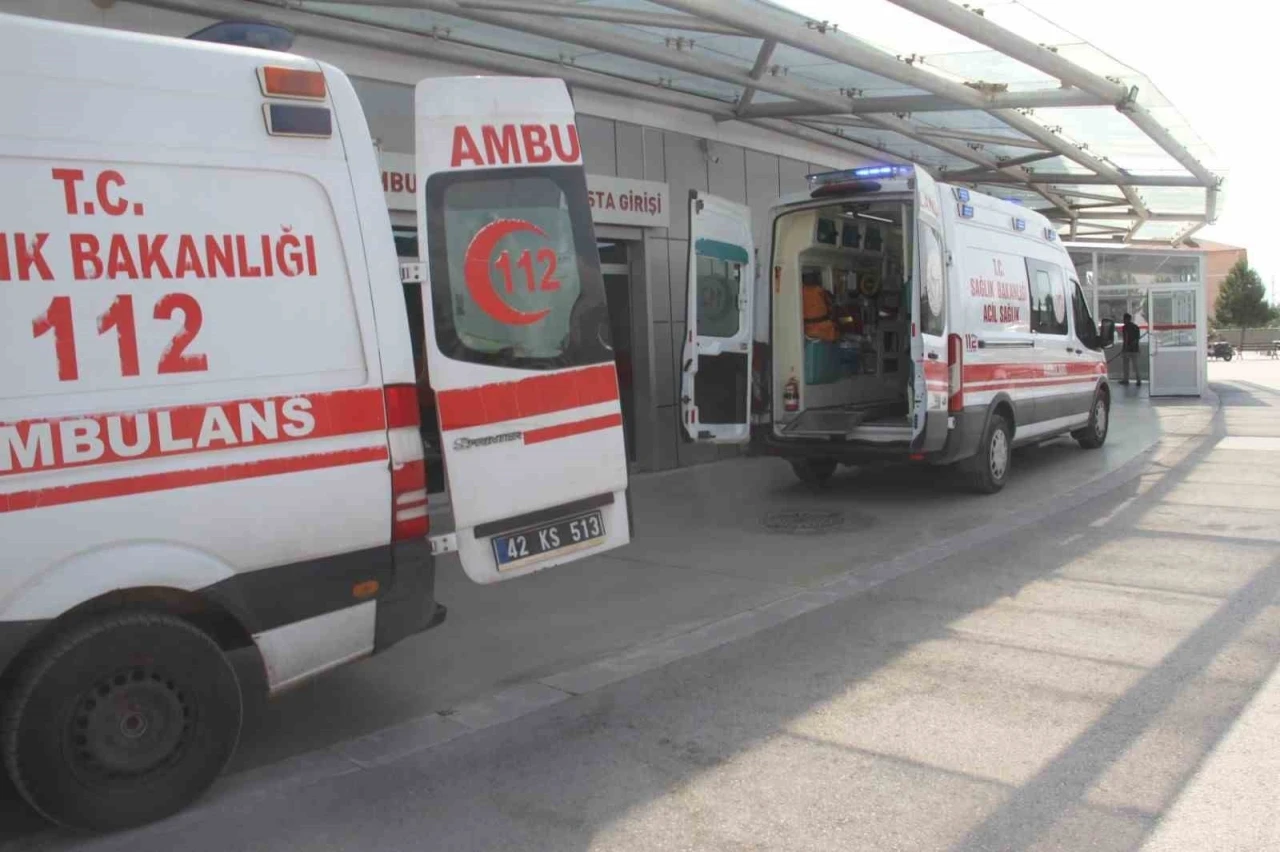 Beyşehir&rsquo;de iki ayrı trafik kazası: 3 yaralı
