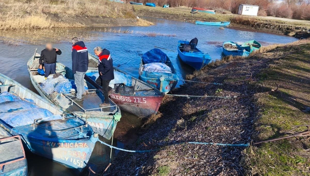 Beyşehir&rsquo;de yasa dışı avcılığa ge&ccedil;it yok, Beyşehir G&ouml;l&uuml; ve &ccedil;evresi didik didik arandı
