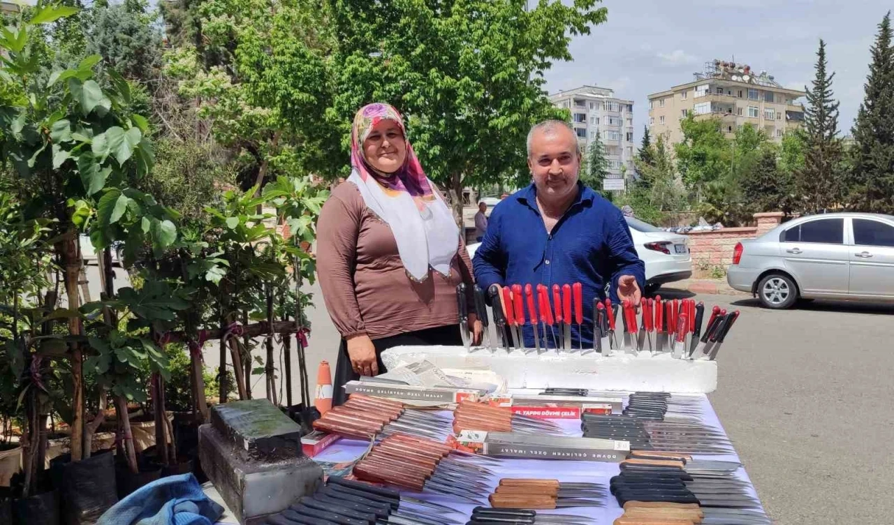 Bıçaklılık mesleğini ailece yapıyorlar
