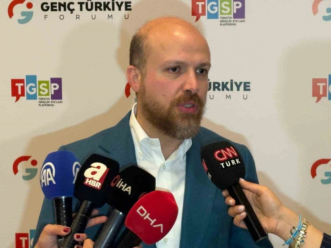 Bilal Erdoğan: "Gen&ccedil;ler, T&uuml;rkiye&rsquo;nin artık ter&ouml;r&uuml; geride bırakmasını istiyor"
