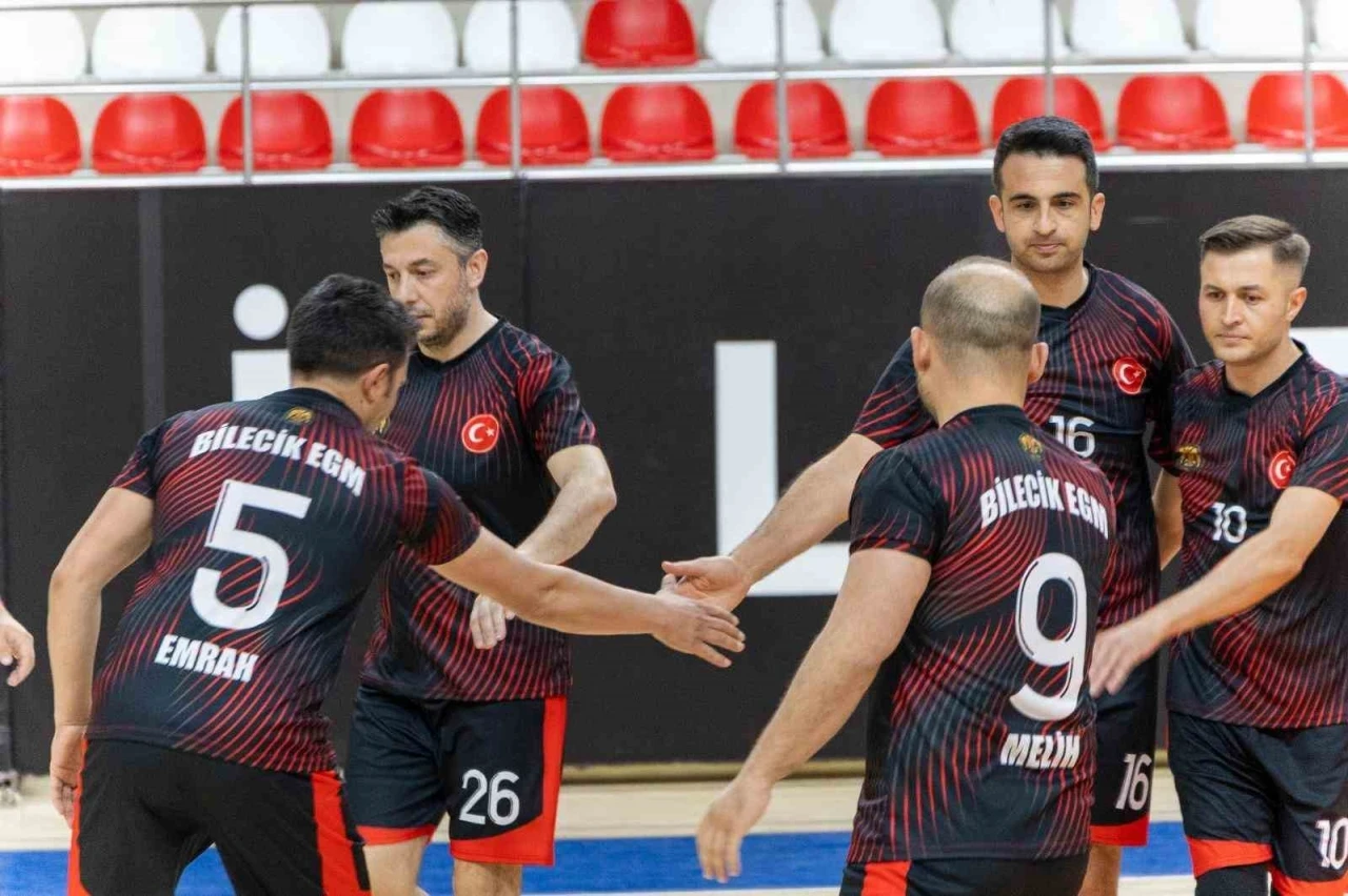 Bilecik Emniyet Müdürlüğü Voleybol Takımı çeyrek finale yükseldi
