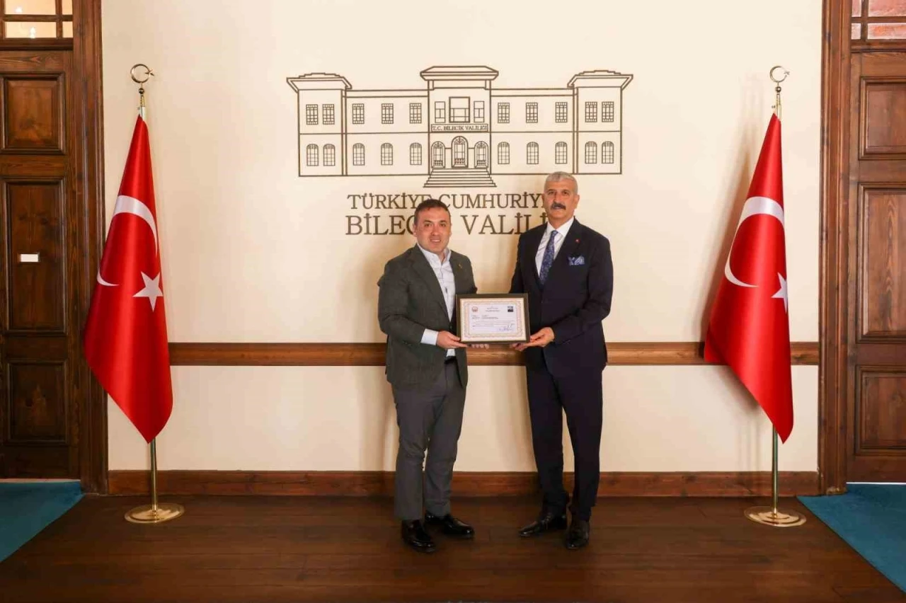 Bilecik’in sevilen müdürü Suat Günbey veda ediyor
