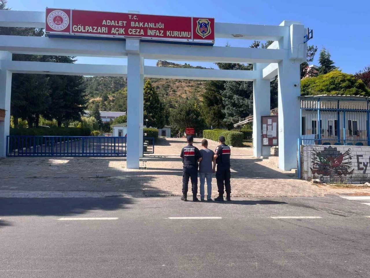 Bilecik&rsquo;te 1 yıl 13 ay hapis cezası ile aranan şahıs yakalandı
