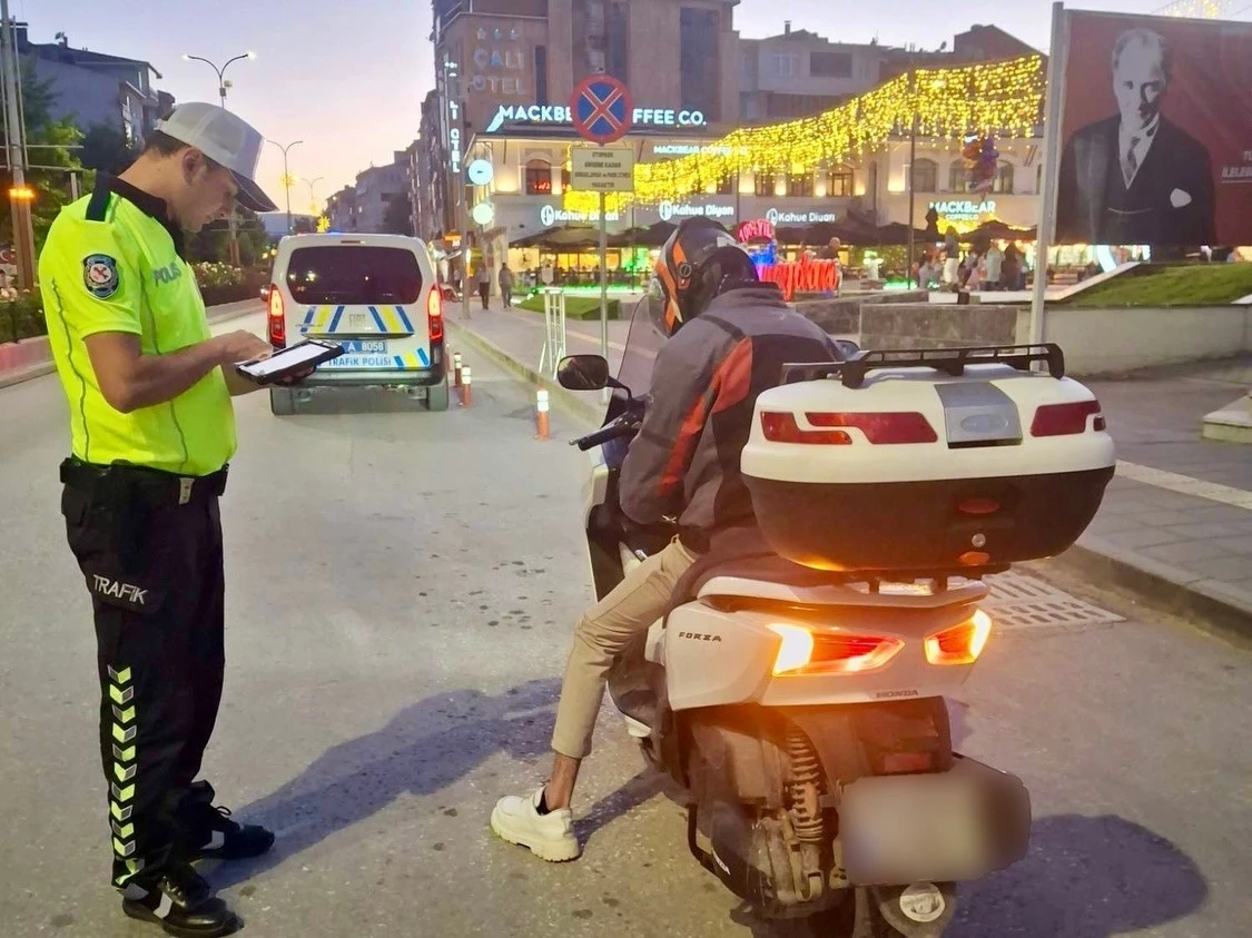 Bilecik&rsquo;te 280 motosiklet s&uuml;r&uuml;c&uuml;s&uuml; denetlendi
