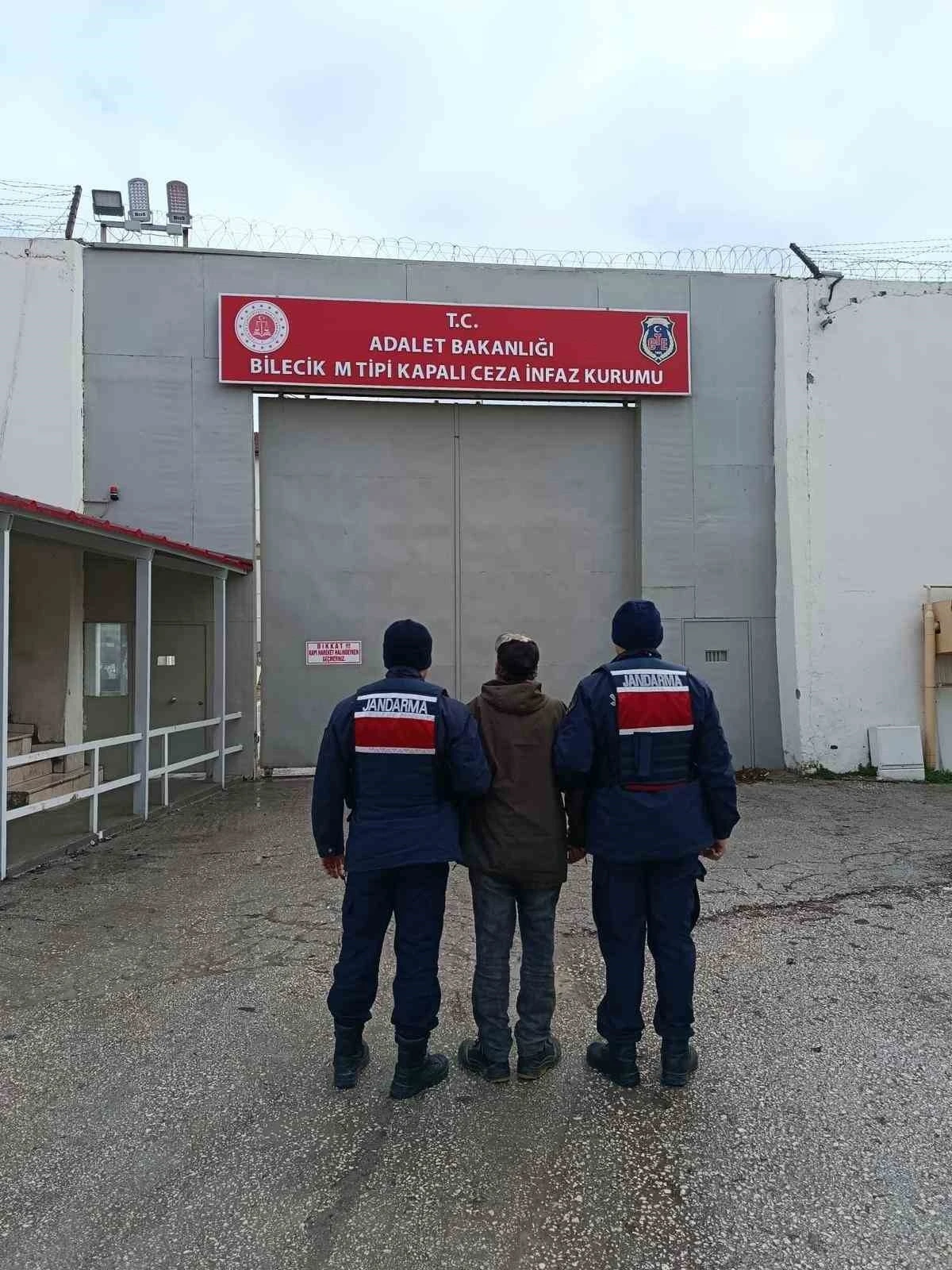 Bilecik&rsquo;te 3 ayrı su&ccedil;tan hakkında 3 yıl 9 ay kesinleşmiş hapis cezası bulunan şahıs yakalandı
