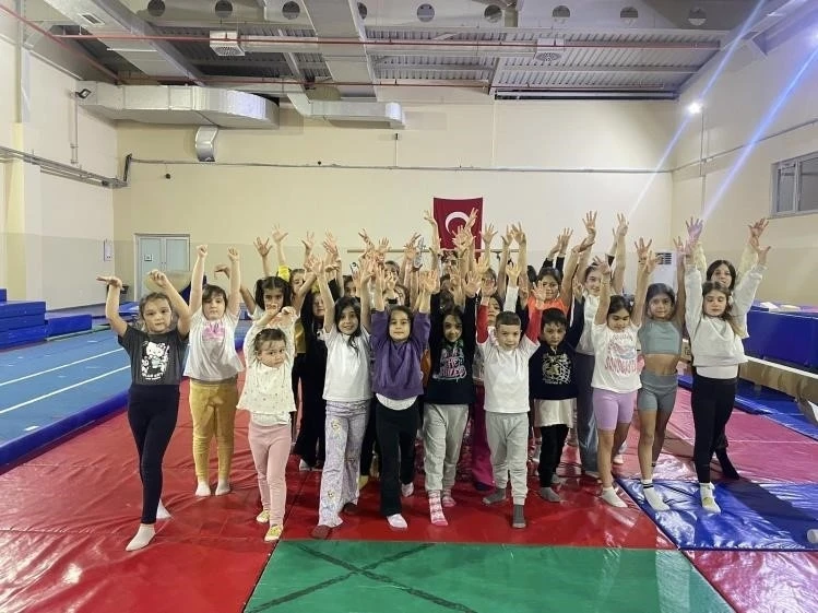 Bilecik&rsquo;te cimnastik spor okulları yoğun ilgi g&ouml;r&uuml;yor
