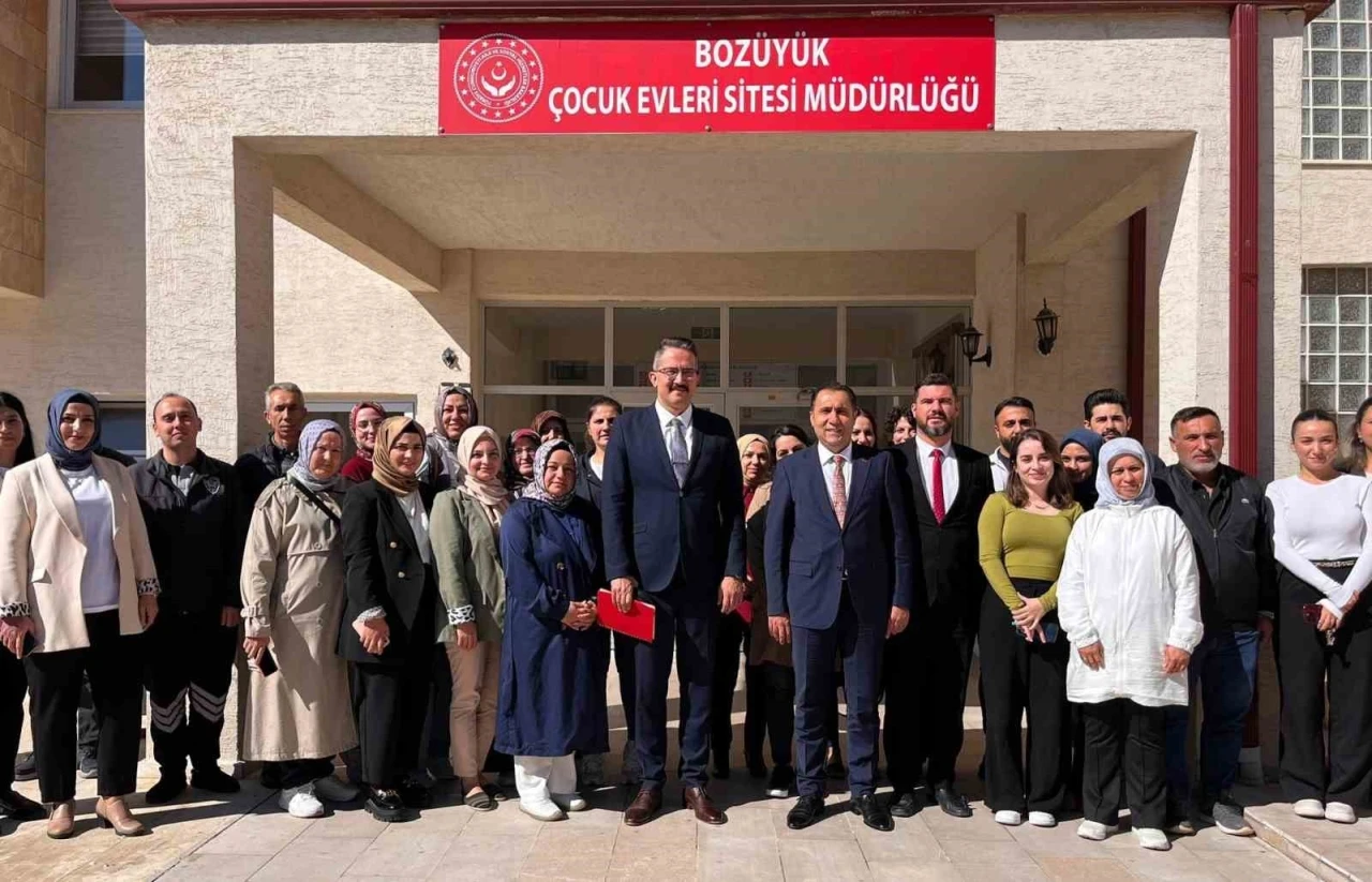 Bilecik’te Çocuk Evleri Sitesi Müdürlüğü’nde anlamlı buluşma
