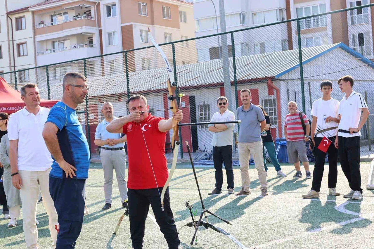 Bilecik&rsquo;te GSB Yaz Spor Okulları coşkuyla a&ccedil;ıldı
