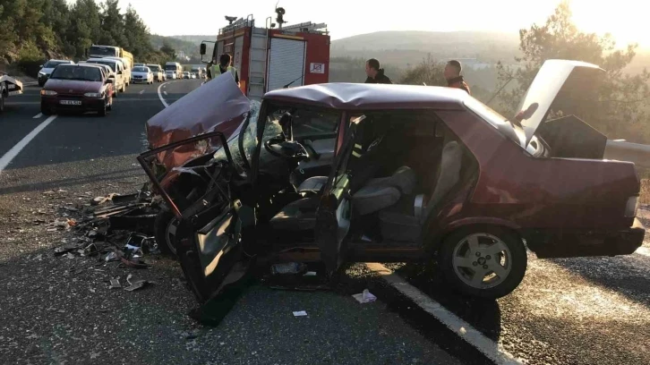 Bilecik&rsquo;te kamyon ile otomobil &ccedil;arpıştı: 3 yaralı
