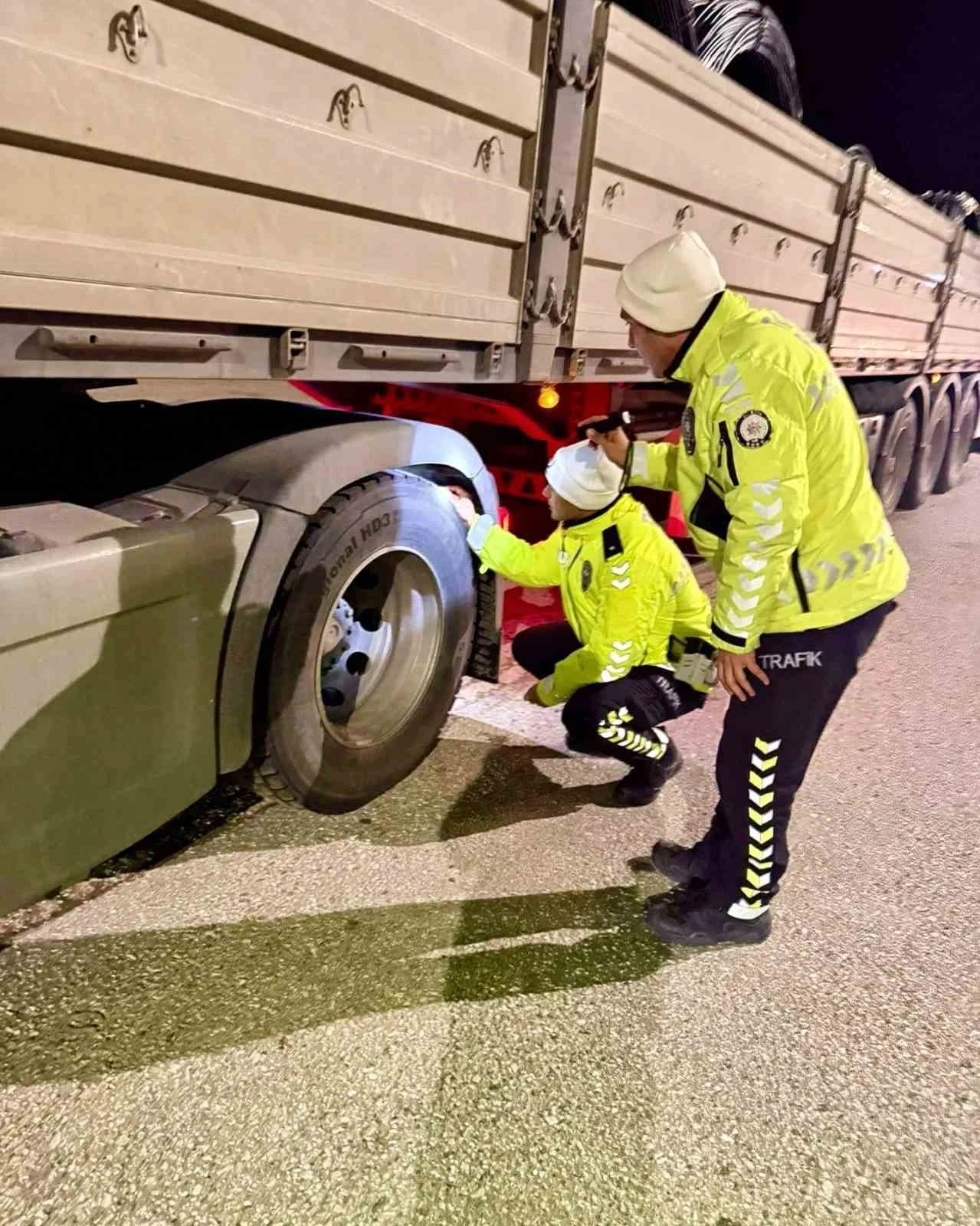 Bilecik’te kış lastiği denetimleri sürüyor
