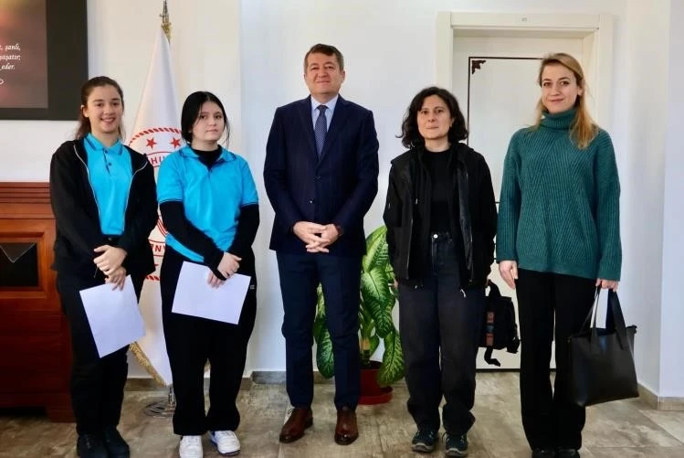 Bilecik&rsquo;te okul dergisi s&ouml;yleşisi
