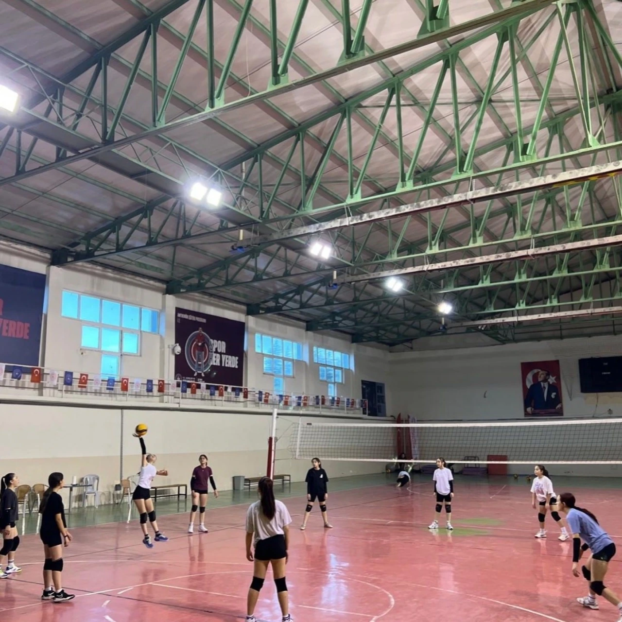 Bilecik&rsquo;te voleybol branşında altyapı &ccedil;alışmaları devam ediyor

