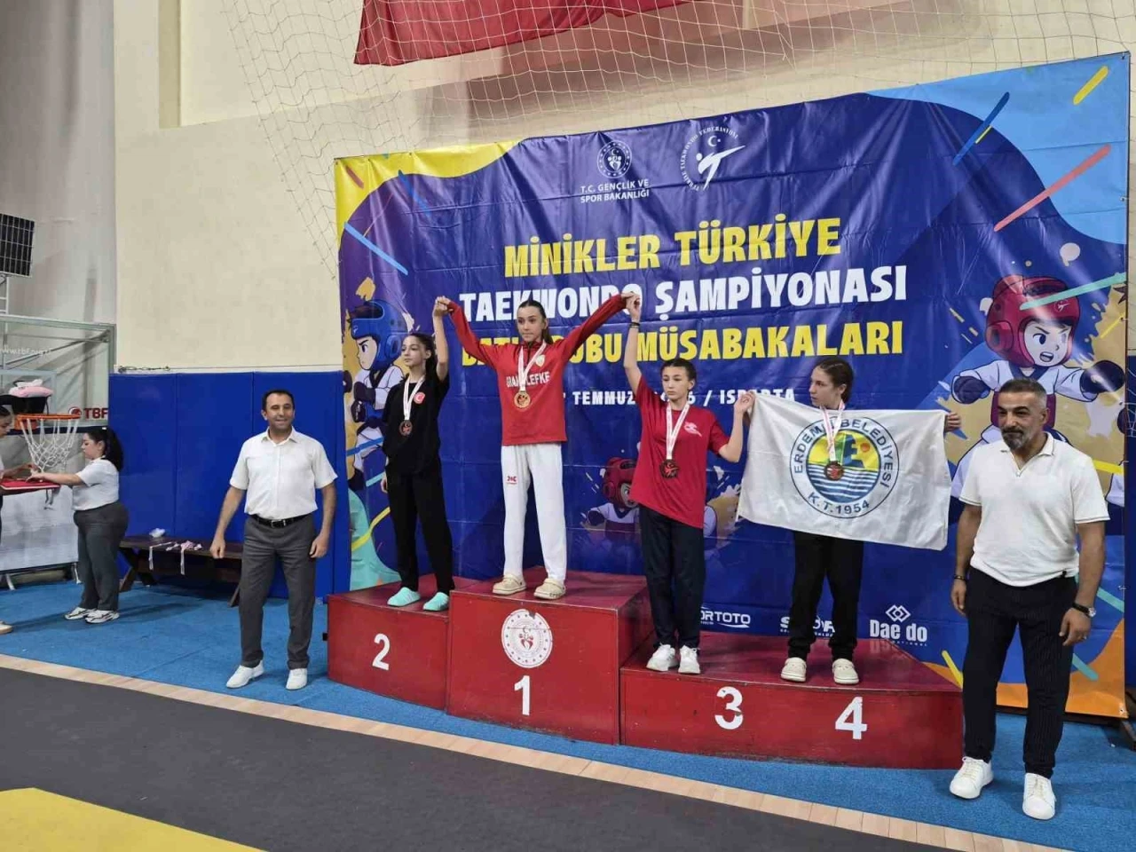 Bilecikli minik tekvandocular T&uuml;rkiye finallerine damga vurdu
