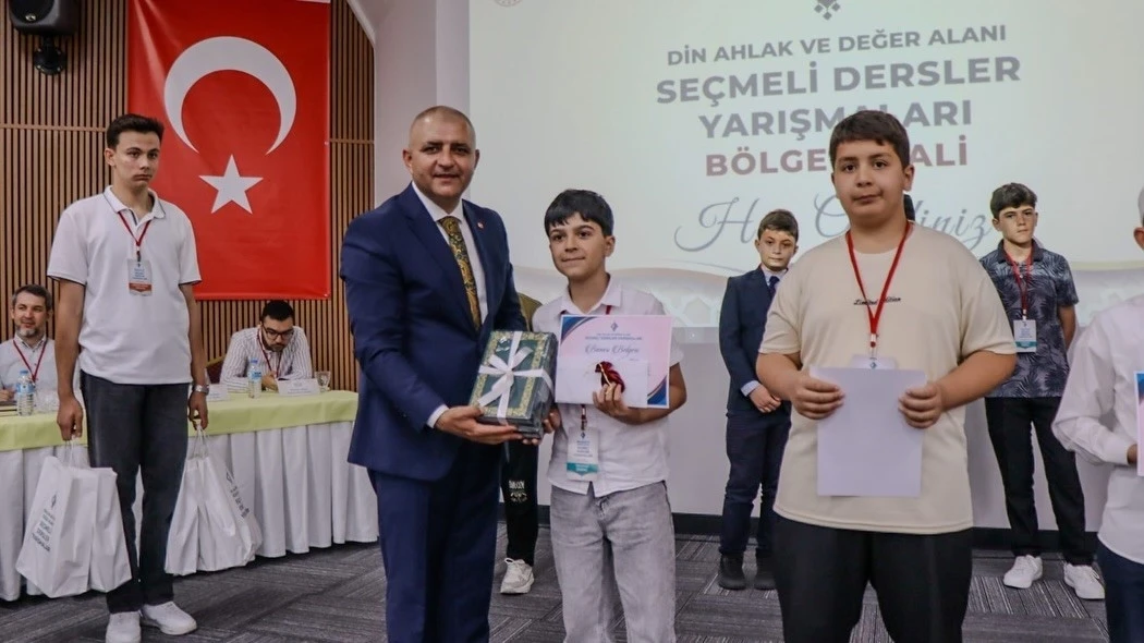 Bilecikli öğrenci, Kur’an-ı Kerim’i Güzel Okuma Yarışması’nd