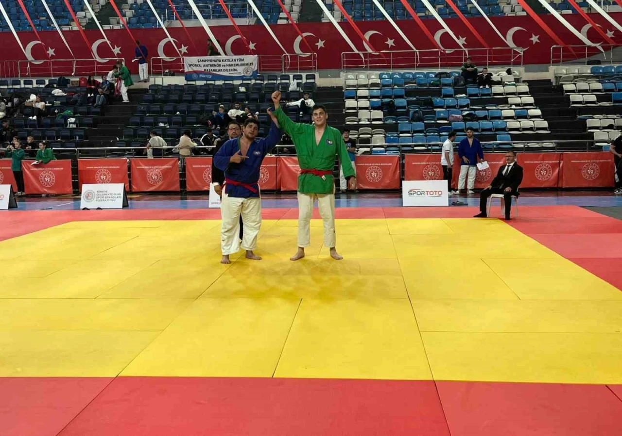 Bilecikli sporcular T&uuml;rkiye Şampiyonası&rsquo;na damga vurdu
