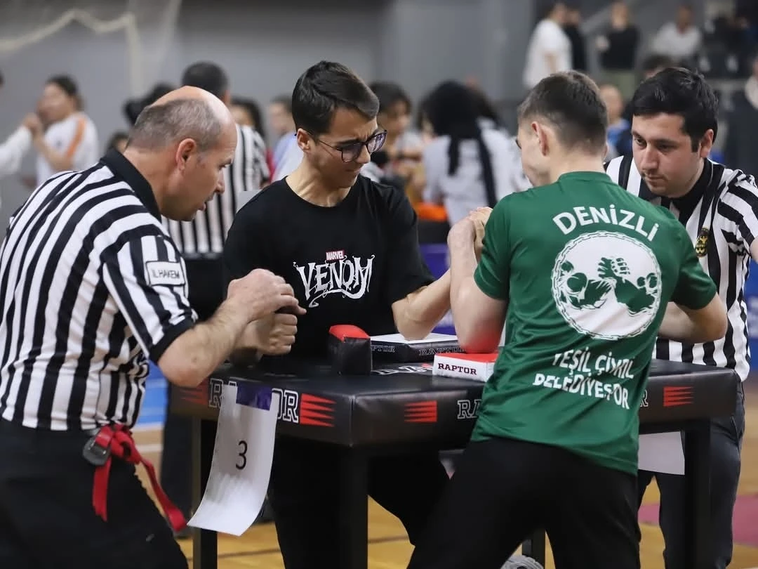 Bilek Güreşi Grup Şampiyonası Denizli’de gerçekleşti
