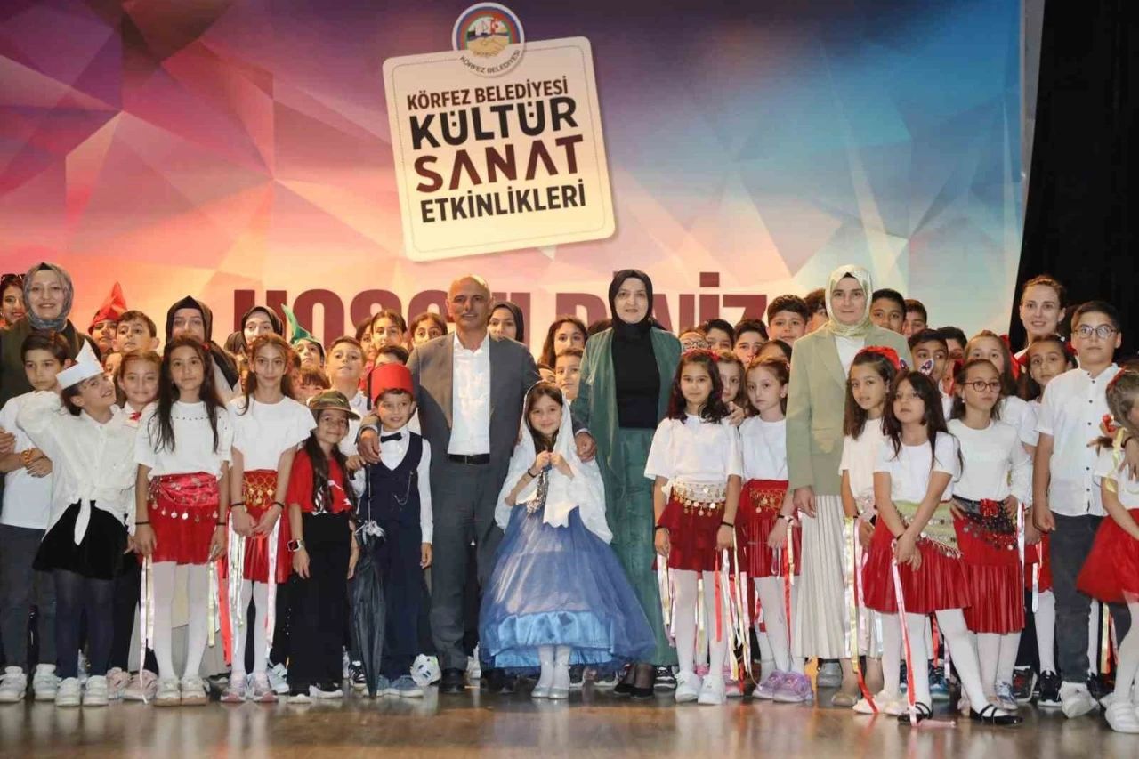 Bilgievleri’nden yıl sonu şöleni
