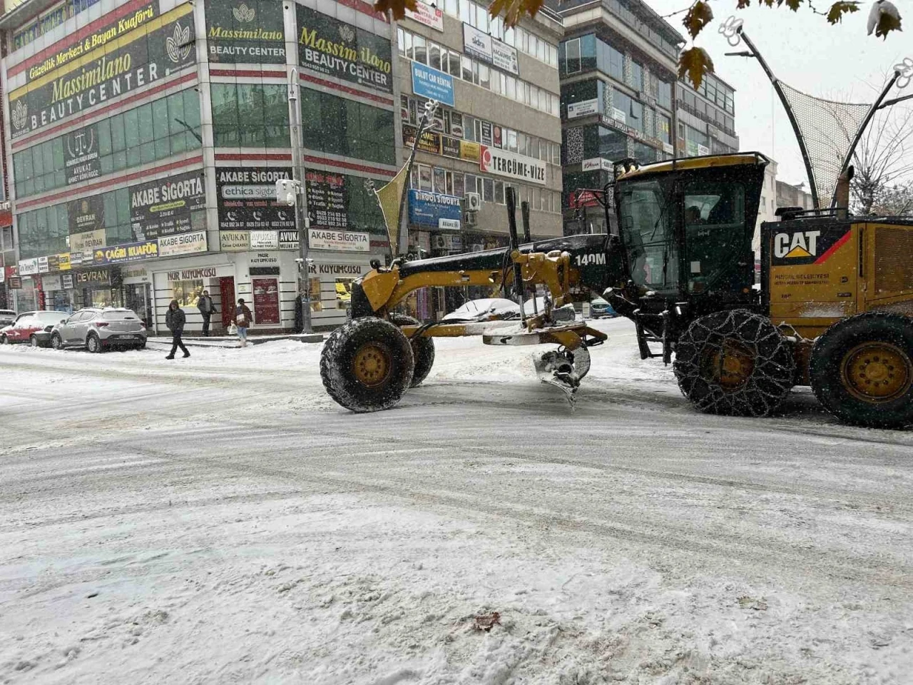 Bing&ouml;l&rsquo;de beklenen kar yağışı başladı
