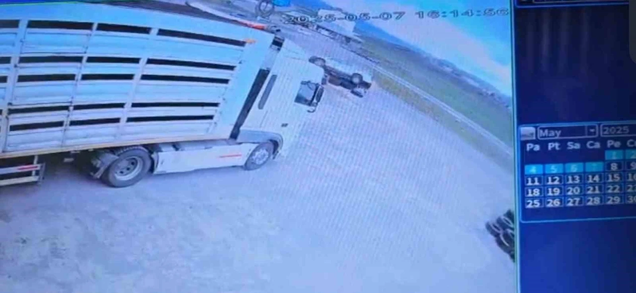 Bingöl’de iki araç çarpıştı: 2’si ağır 7 yaralı
