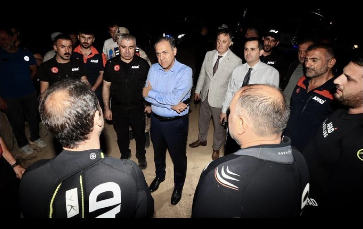 Bingöl’de serinlemek için baraja giren çocuk boğuldu
