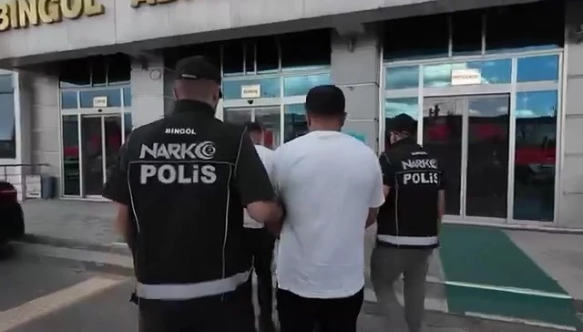 Bingöl’de uyuşturucu operasyonunda 2 tutuklama
