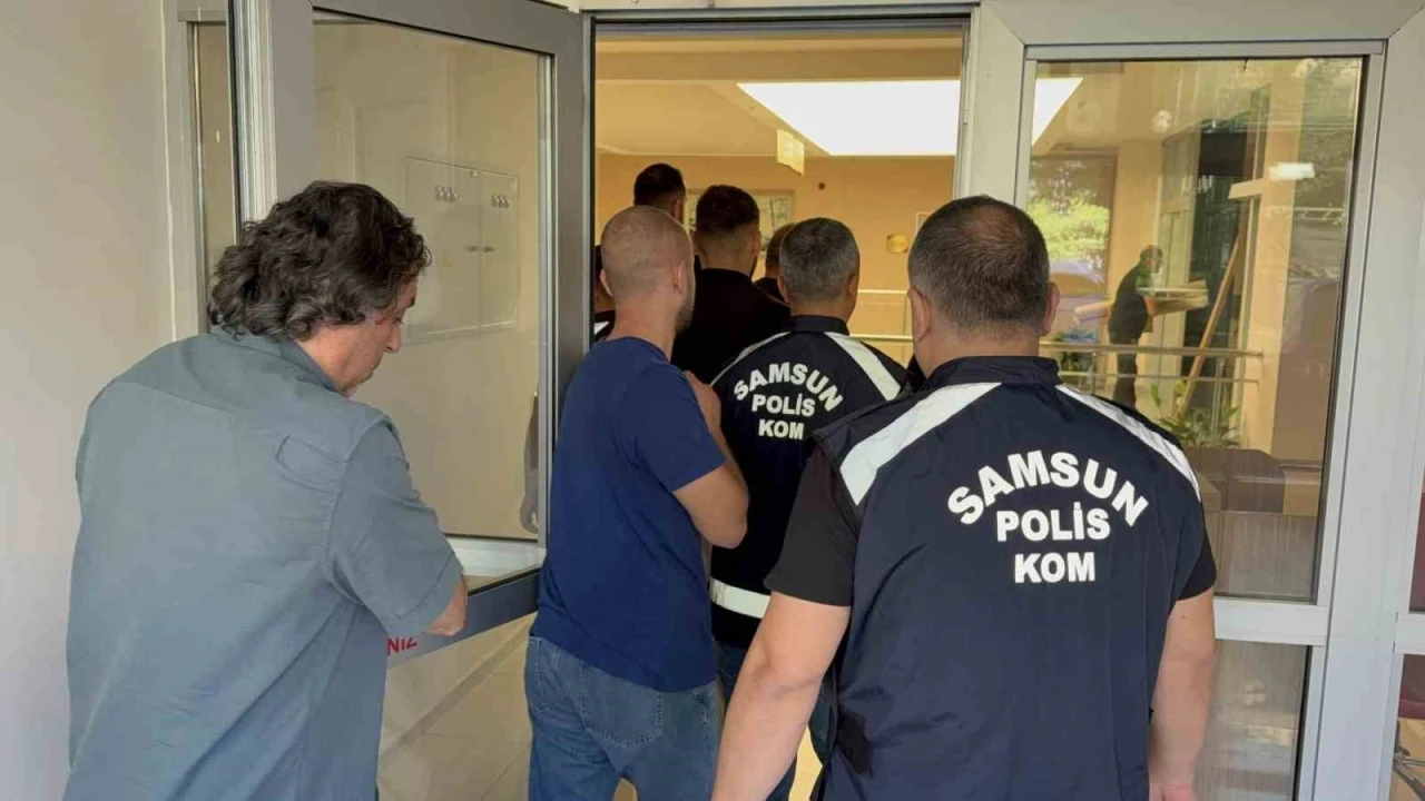 Bir ara&ccedil;ta ele ge&ccedil;en silahla ilgili 4 kişiye adli kontrol
