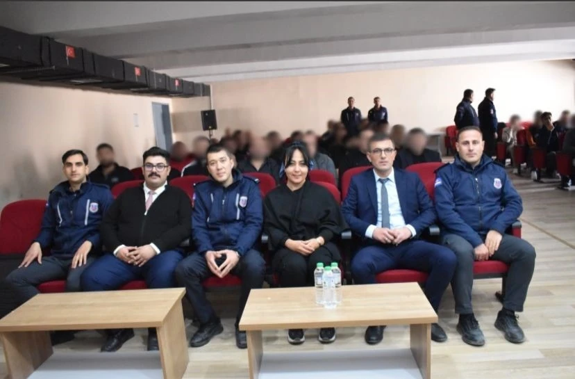 Bir sahne bin gelenek: ceza infaz kurumunda tiyatro rüzgarı
