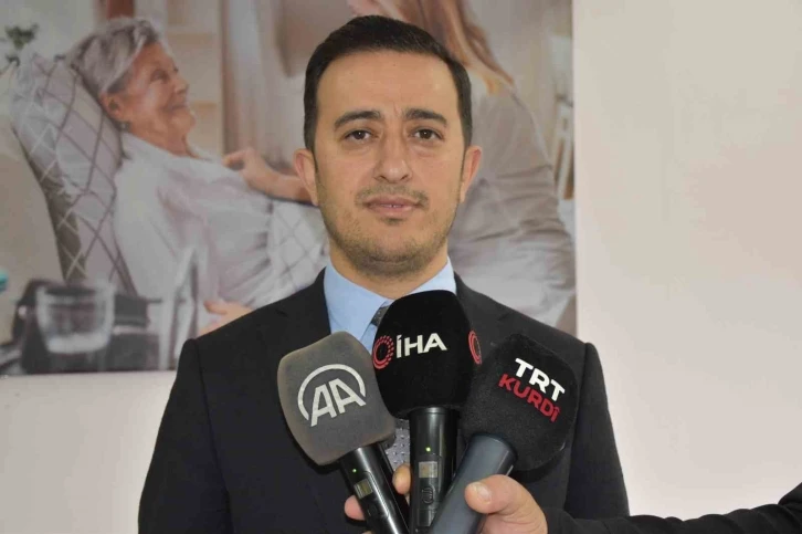 Bitlis Sağlık M&uuml;d&uuml;r&uuml; Ekici, Sağlıklı Yaş Alma Merkezini ziyaret etti
