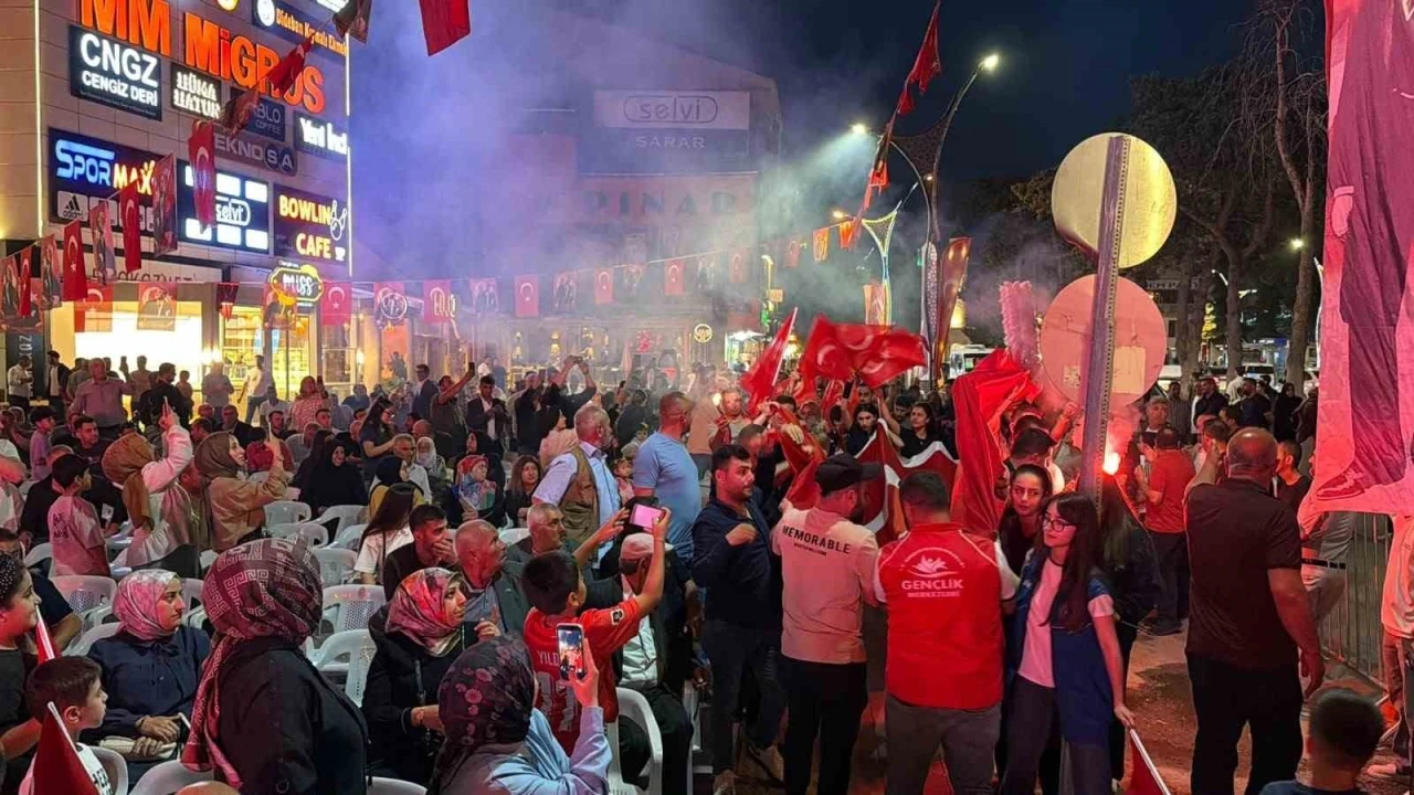 Bitlis&rsquo;te 15 Temmuz&rsquo;un yıld&ouml;n&uuml;m&uuml;nden milli birlik ve beraberlik vurgusu
