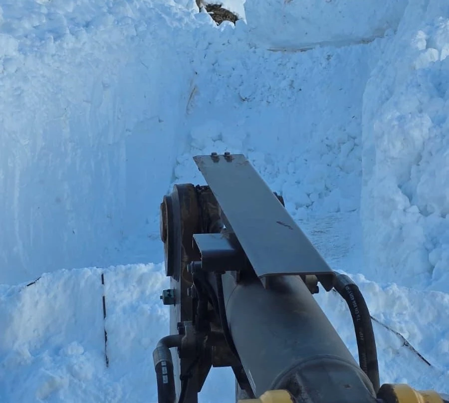 Bitlis&rsquo;te k&ouml;y yolları tek tek a&ccedil;ılıyor
