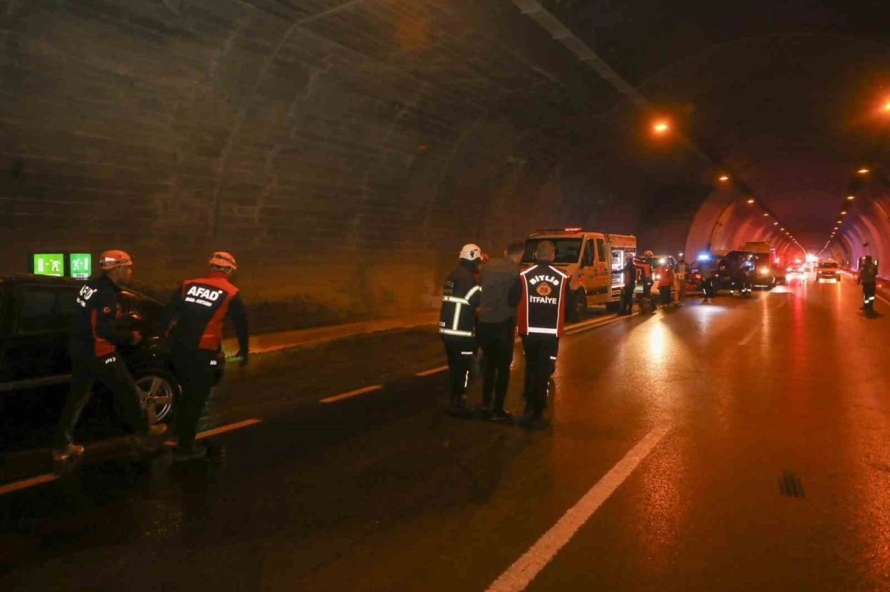 Bitlis’te trafik kazası tatbikatı gerçekleştirildi
