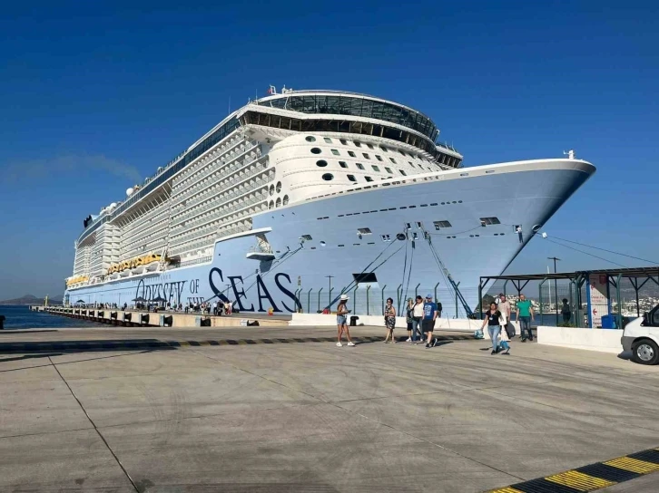 Bodrum&rsquo;a 4 bin 207 yolcuyla geldi
