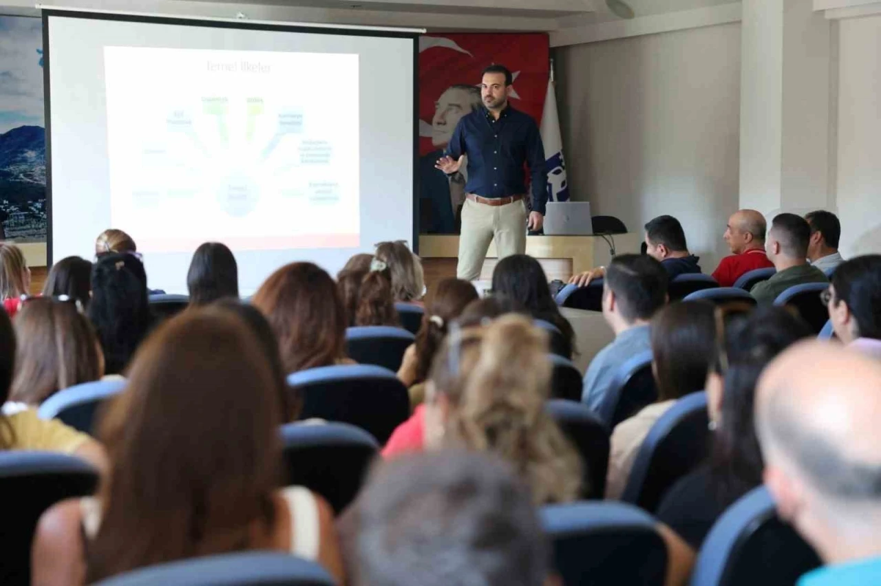 Bodrum Belediyesi kurum içi eğitimlerini sürdürüyor
