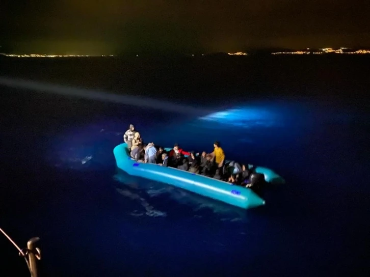 Bodrum&rsquo;da 21 d&uuml;zensiz g&ouml;&ccedil;men yakalandı
