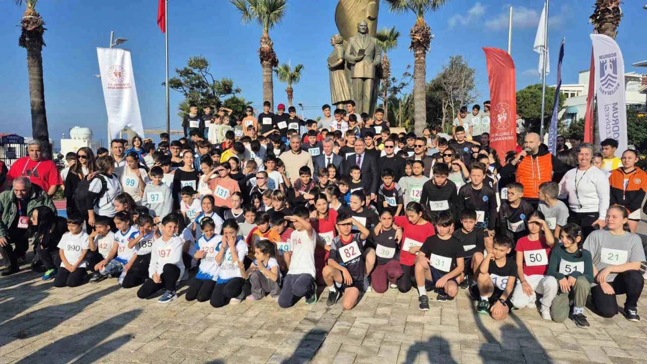 Bodrum&rsquo;da B&uuml;y&uuml;k Atat&uuml;rk Koşusu yapıldı
