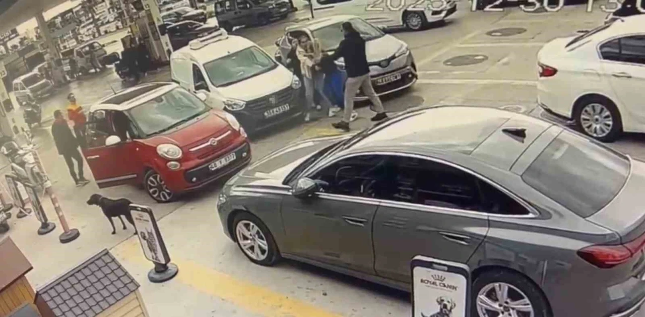 Bodrum&rsquo;da maddi hasarlı kazanın kavgası b&uuml;y&uuml;k oldu
