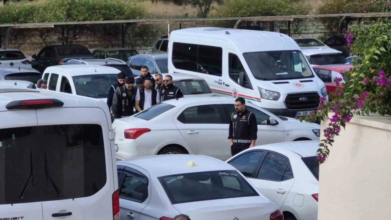 Bodrum’da rüşvet operasyonu: İki şüpheli adliyeye sevk edildi