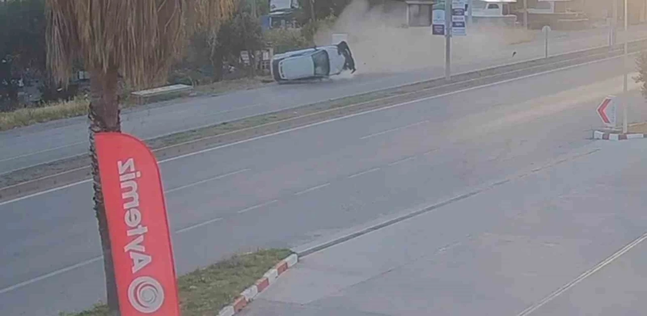Bodrum’da takla atan araçtan çıkıp kaçtı

