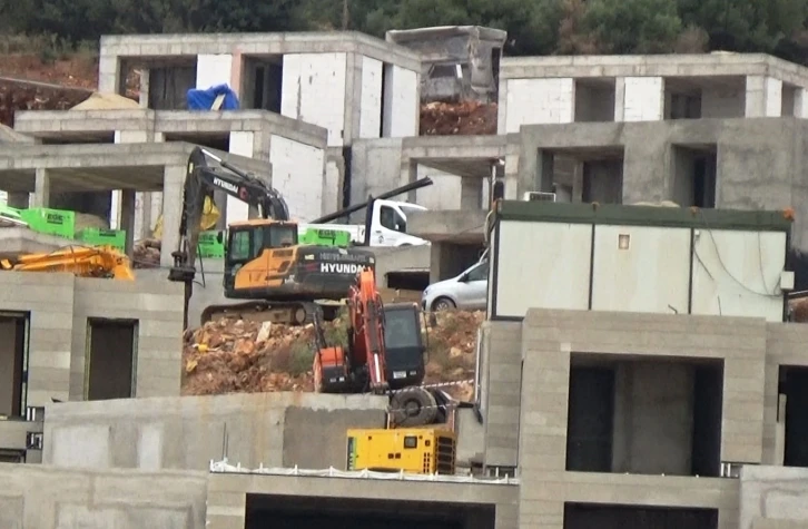 BODRUM'DA YASAĞA RAĞMEN İNŞAATLAR TAM GAZ DEVAM EDİYOR