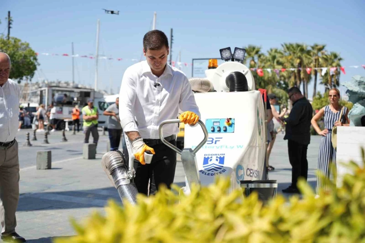 Bodrum’da yeni nesil elektrikli yol süpürme araçları hizmete girdi
