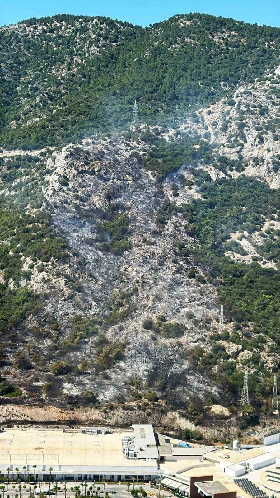 Bodrum’daki yangının önü kesildi, kontrol altına alınmaya çalışılıyor
